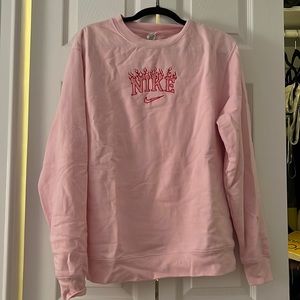 Embroidered Nike flame crewneck